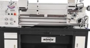 Heavy-duty lathe